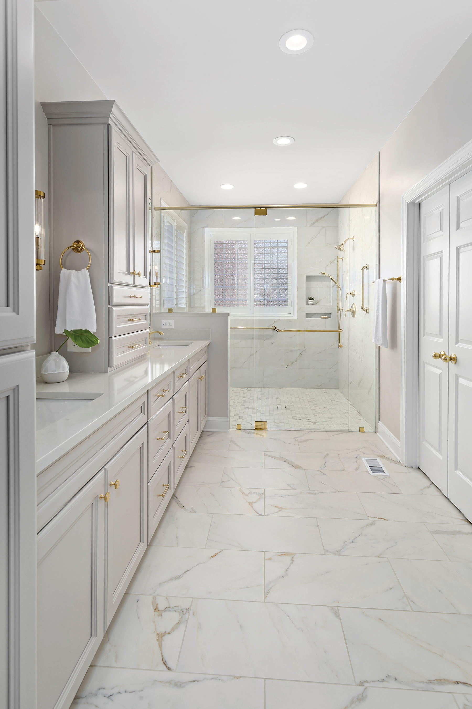 Main bathroom